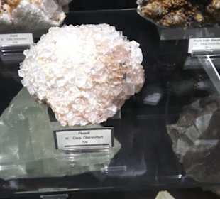 Mineralien- und Mathematikmuseum