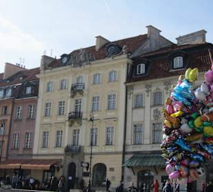 Plac Zamkowy, Kamienice