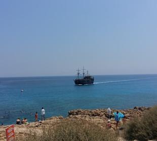 Über eine Treppe,Einstieg ins Meer