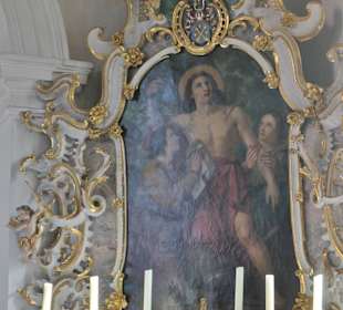 In der Heilig-Kreuz-Kapelle in Hofheim in Ufr.