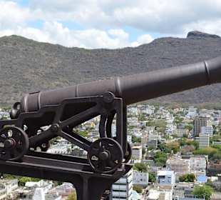 Blick über Port Louis von der Zitadelle aus