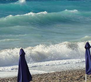 Wellengang am Stadtstrand