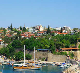 Blick zum Hafen von Antalya