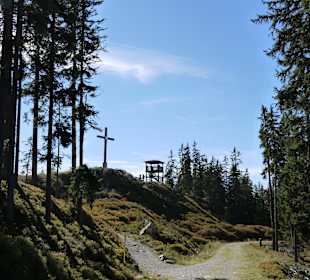 Fast erreicht, das Gipfelkreuz