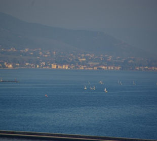 Hafengebiet vom Volos und Gegend