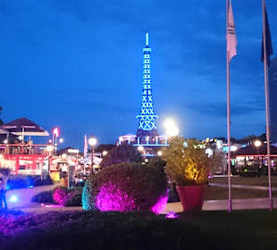 Eifelturm im Zentrum