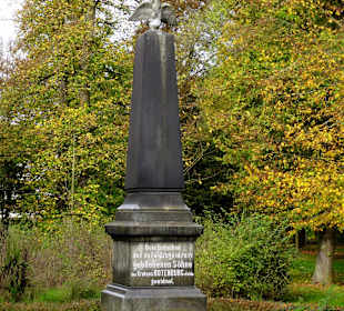 Kriegerdenkmal im Schlosspark