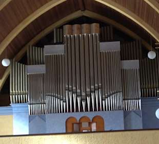 Kath. Pfarrkirche St. Petrus Canisius