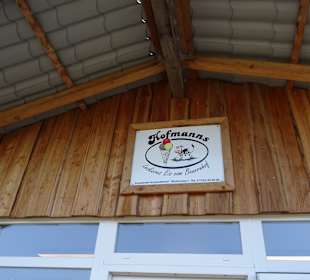 Hofmanns EisHofmanns Eis vom Bauernhof