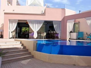 Omiros Boutique Hotel