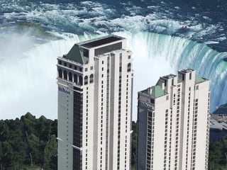 Hilton Niagara Falls / Fallsview Hotel &amp; Suites