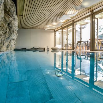 Luxushotel Paris Die Besten Paris Hotels Bei Holidaycheck