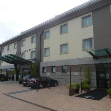 Hotels Grassobbio Die Besten Grassobbio Hotels Bei Holidaycheck