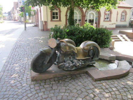 b20b7ccb-c34c-34ad-820b-228217e009aa