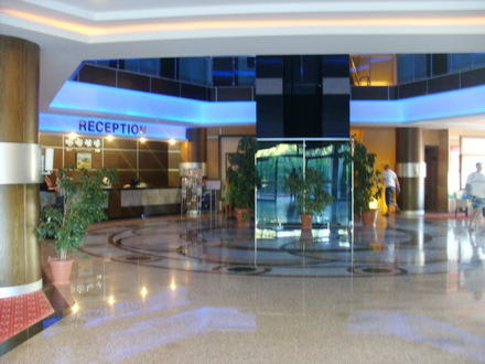 Die Lobby vom Hotel - Hotel Side Coast