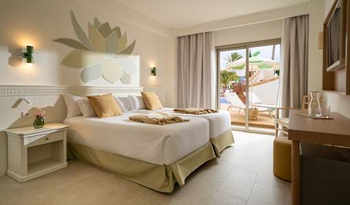 Iberostar Waves Gaviotas Park