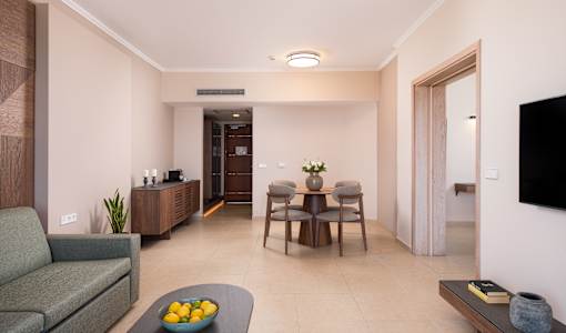 KRESTEN ROYAL Euphoria Resort