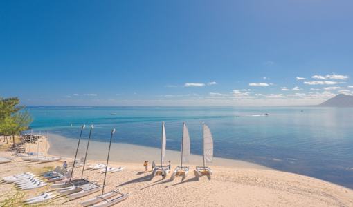 Paradis Beachcomber Golf Resort & Spa