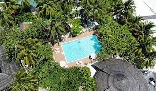 Angaga Island Resort