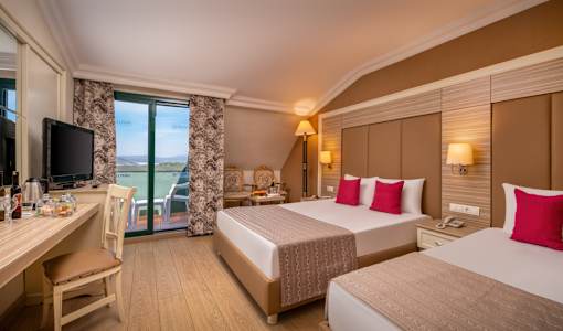 Delphin Deluxe Resort