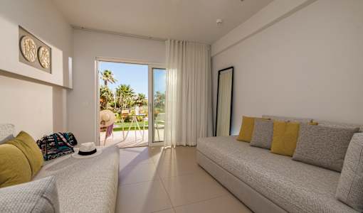 Anissa Beach & Village