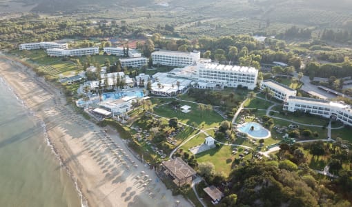 ROBINSON KYLLINI BEACH