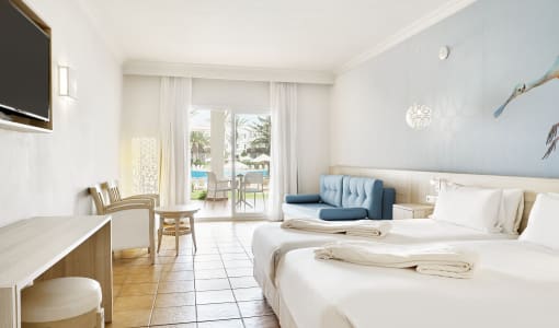 Iberostar Waves Founty Beach