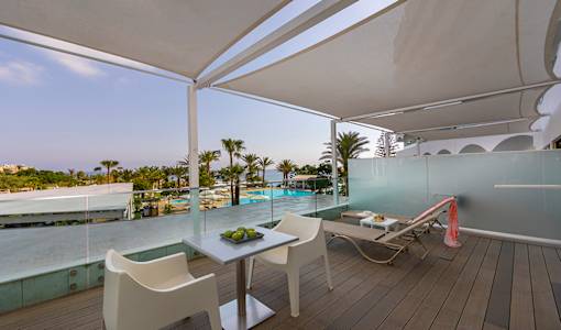 Crystal Springs Beach Hotel