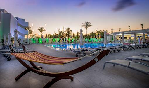 Nicholas Color Hotel