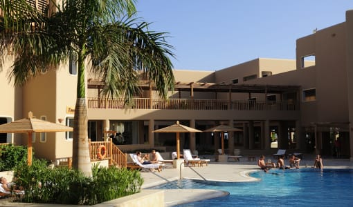 The Breakers Diving & Surfing Lodge