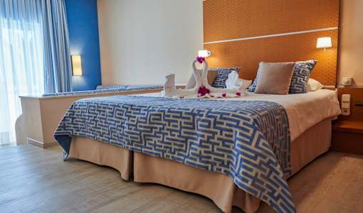 ROBINSON ESQUINZO PLAYA