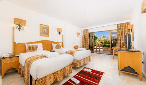 Flamenco Beach & Resort