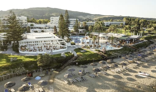 ROBINSON KYLLINI BEACH