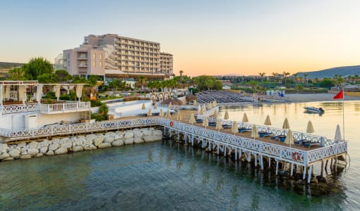 Design Plus Seya Beach Hotel