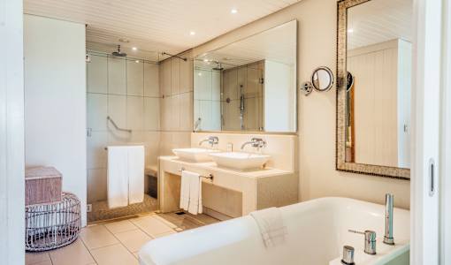 Radisson Blu Azuri Resort & Spa