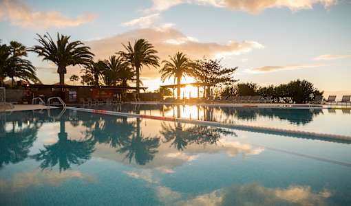 ROBINSON ESQUINZO PLAYA