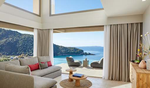 Elix, Mar-Bella Collection