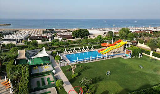 Monachus Hotel & Spa