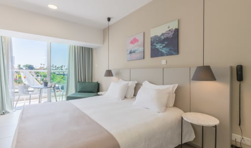 Napa Mermaid Hotel & Suites