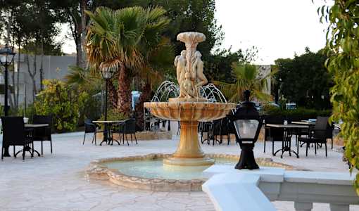 Villa Columbus Hotel and Restaurant