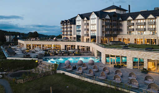 The Grand Green - Familux Resort