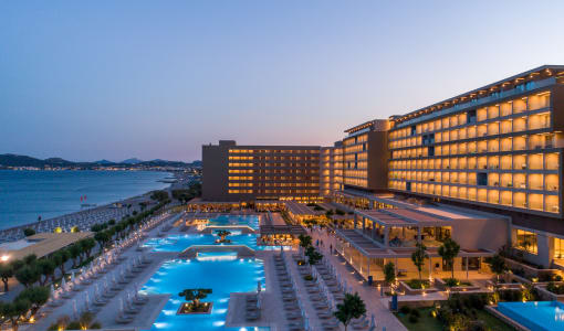 Amada Colossos Resort