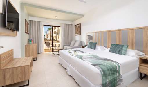 Hotel Riu Karamboa