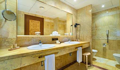 Hotel Serrano Palace