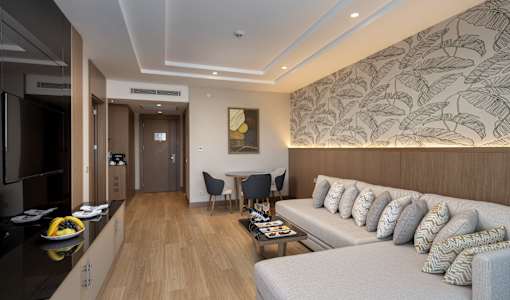 Hotel Miracle Resort