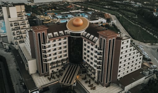 Saturn Palace Resort Hotel