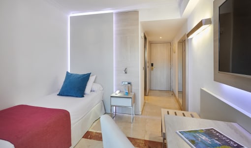 Grupotel Acapulco Playa - Adults Only