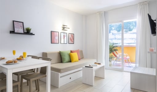 FLOR los Almendros Apartamentos