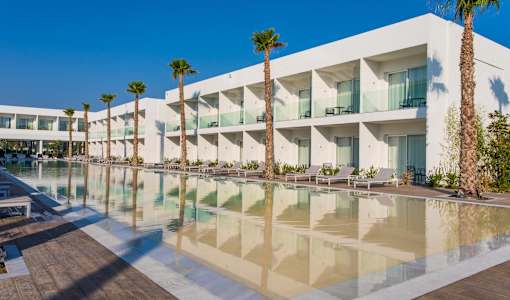 White Dreams Resort & Anex