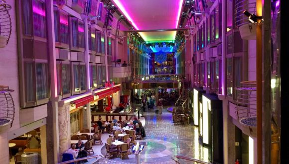 Bilder Explorer Of The Seas Royal Caribbean International